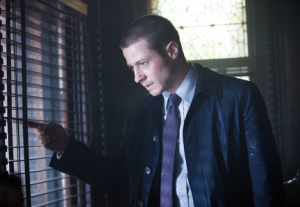 Gotham_104_Mayor_sAptStudy_4185_preview