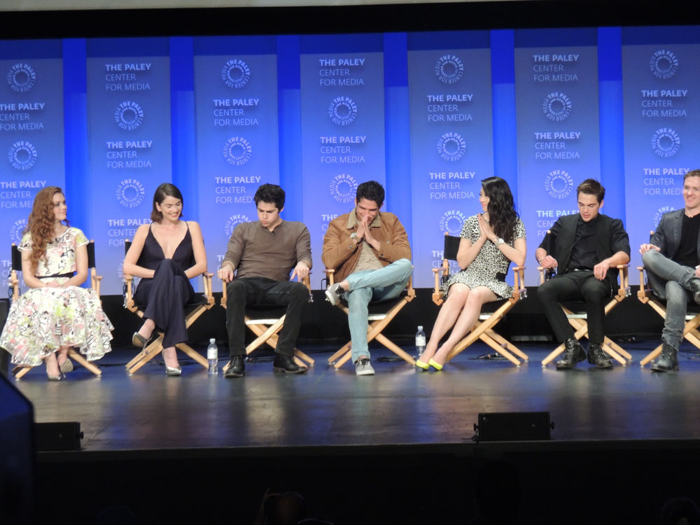 Holland Roden,Shelley Hennig, Dylan O'Brien, Tyler Posey,Arden Cho,Dylan Sprayberry,Crystal Reed