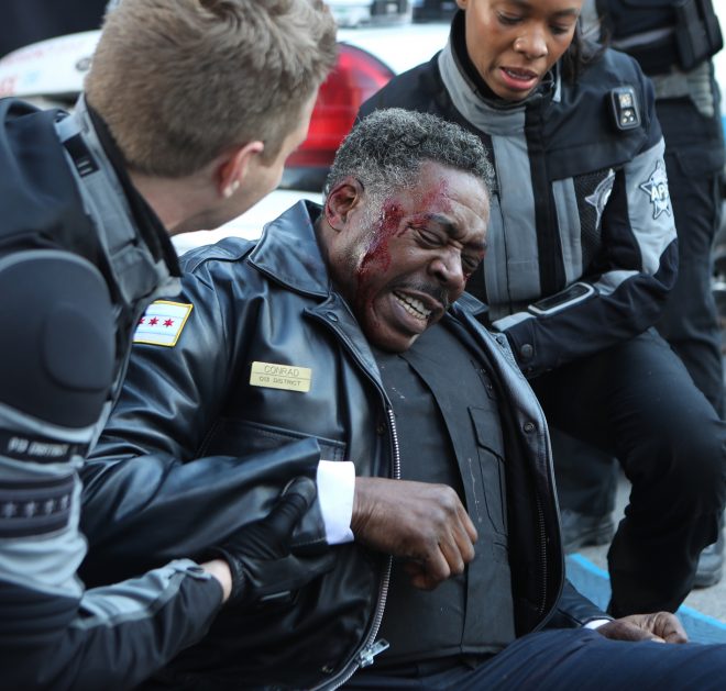 APB: L-R: Taylor Handley, Ernie Hudson and Tamberla Perry in the all-new “Ricochet” season finale episode of APB airing Monday, April 24 (9:01-10:00 PM ET/PT) on FOX. CR: FOX. © 2017 FOX Broadcasting Co.