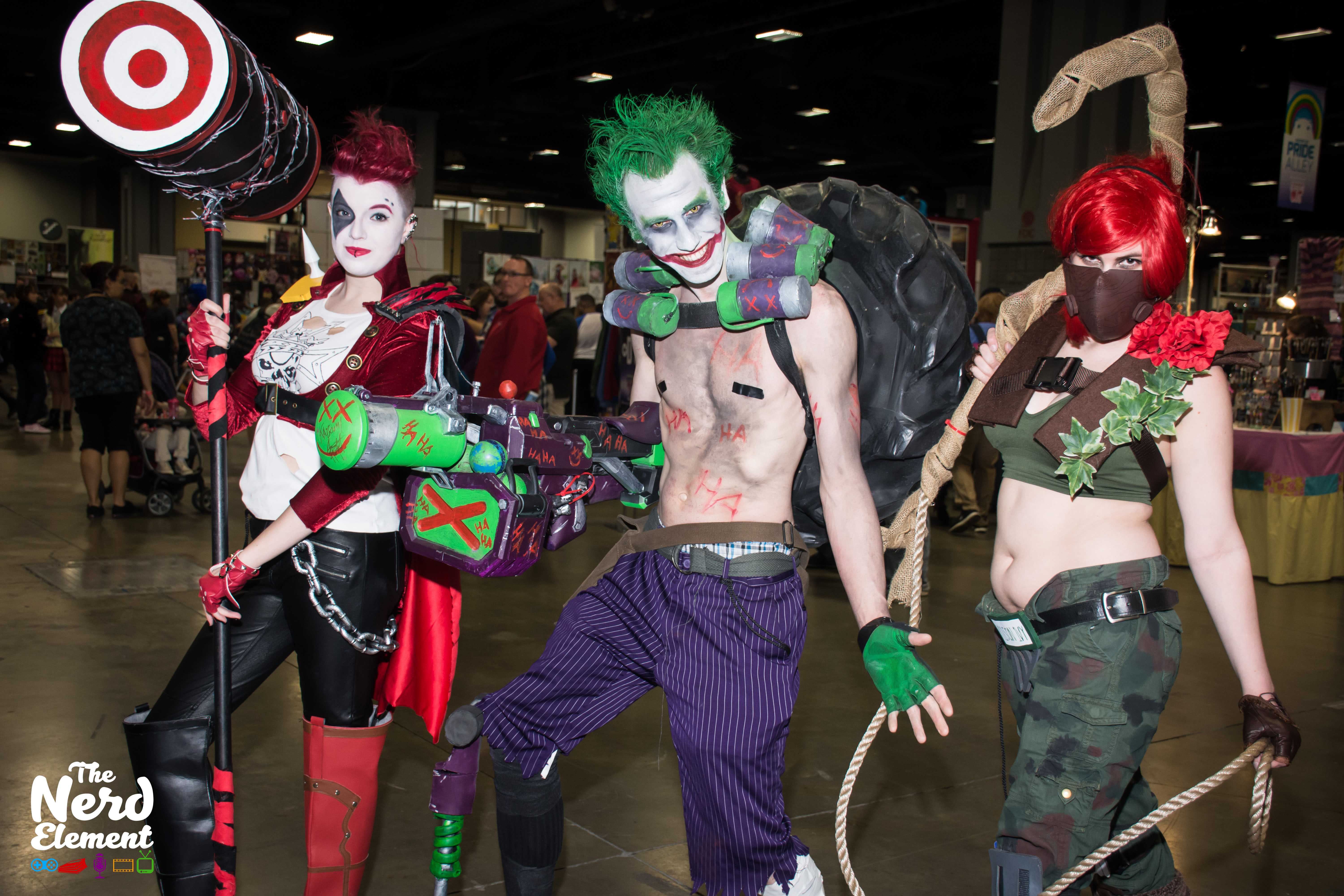 Harley Queen, Jokerat, and Roadrash - DC/Overwatch mashup
Cosplayers: Agentbartoncosplay (ig), Ponzoid (ig), and Roystroyer (ig). 