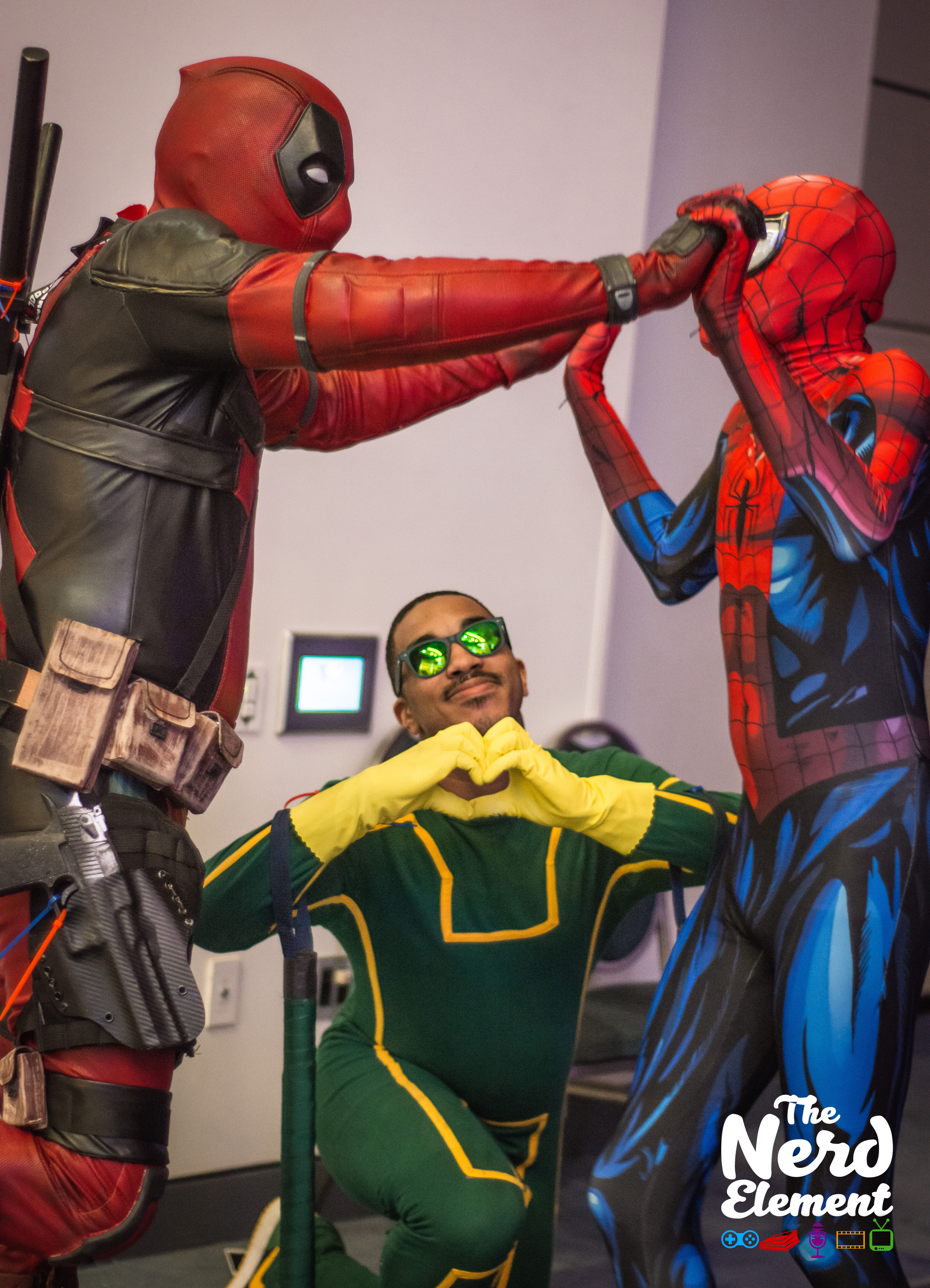 Friendship!
Deadpool: Vrokar (ig)
Kick-Ass: Sam D Man (fb)
Spider-Man: the_web_king (ig)
